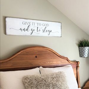 Farmhouse “Give it to God” sign